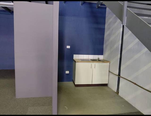 INDUSTRIAL PROPERTY TO RENT IN HILTON